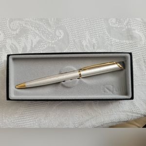 Quill pen silver and gold, black ink..NIB